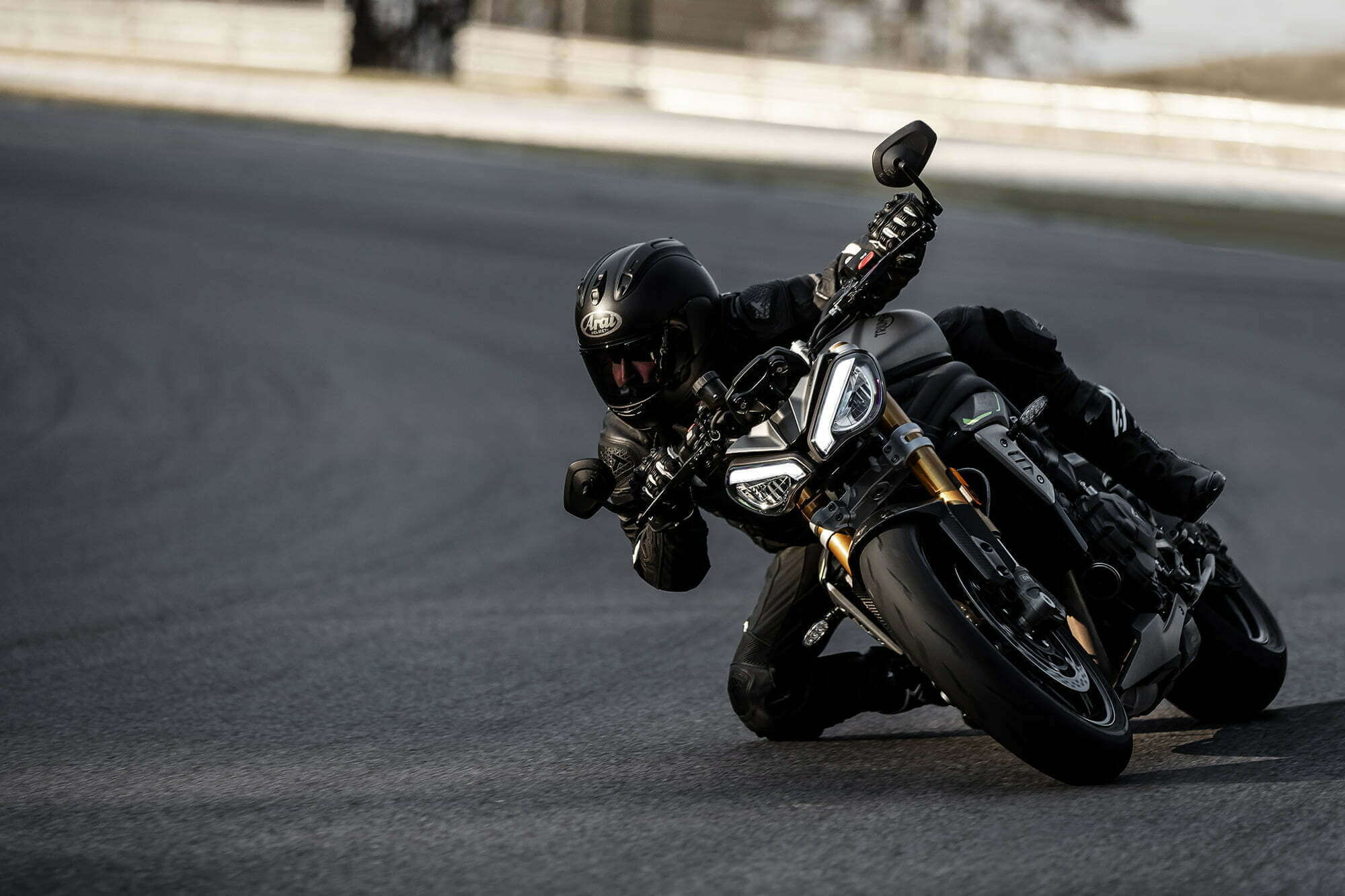 Triumph new SPEED TRIPLE 1200 RS 