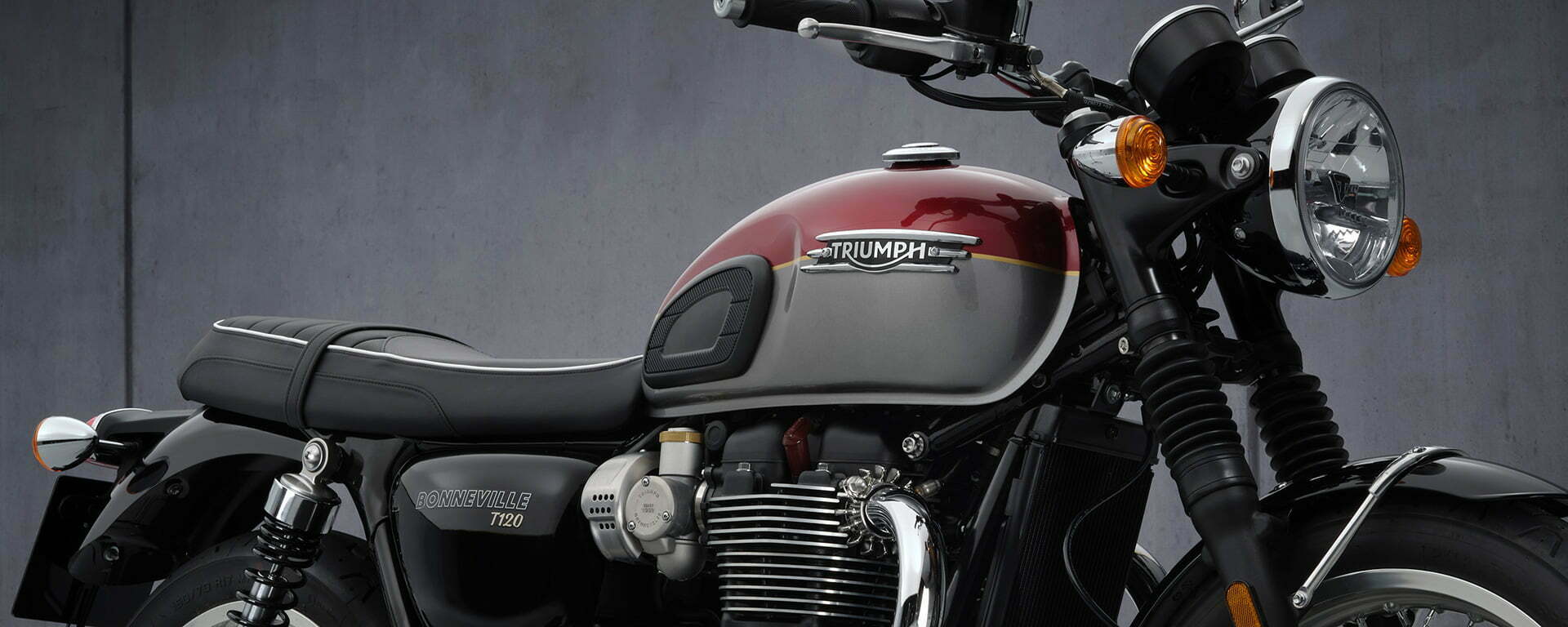 Triumph 2021 Bonneville T120)