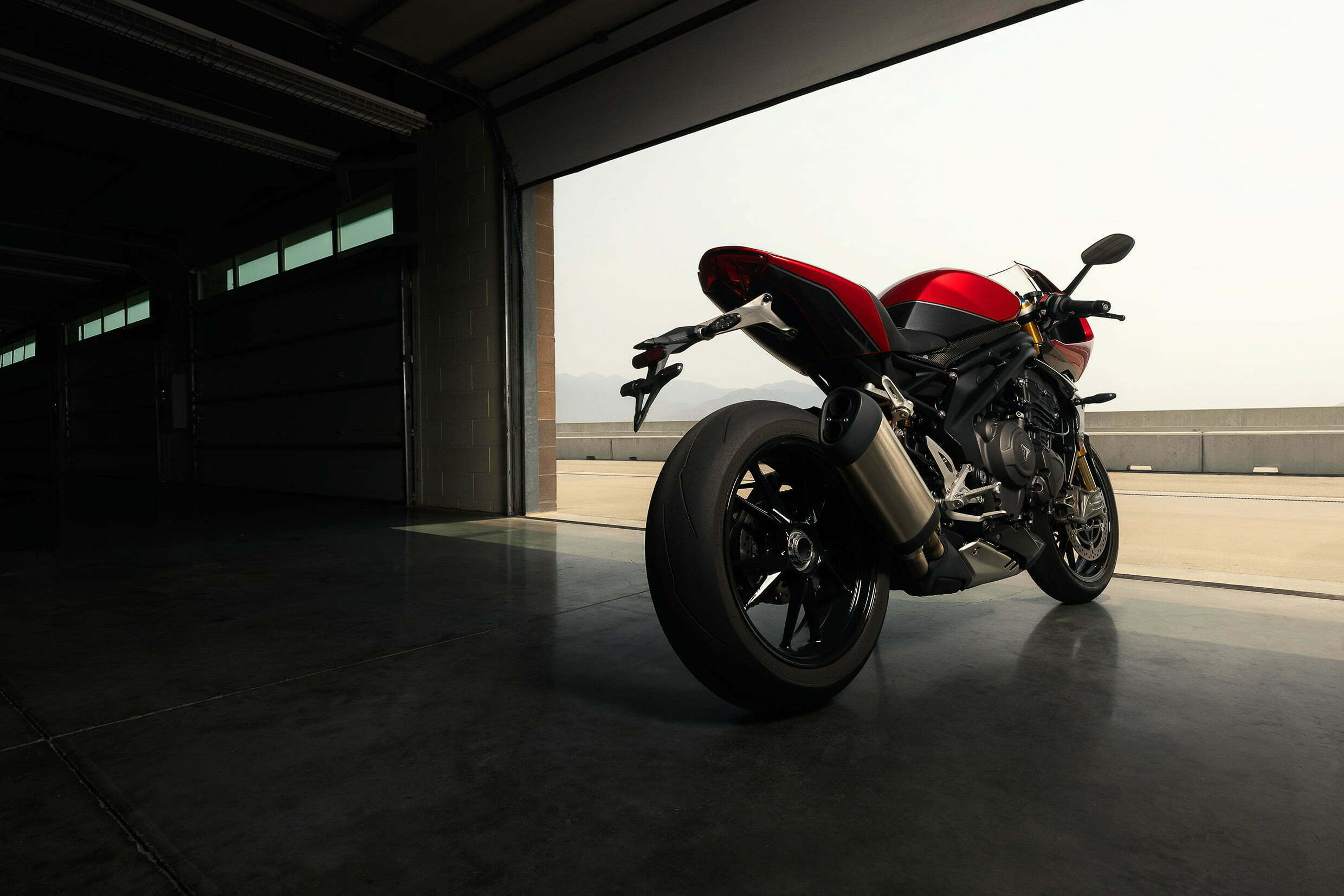 Triumph new SPEED TRIPLE 1200 RR 