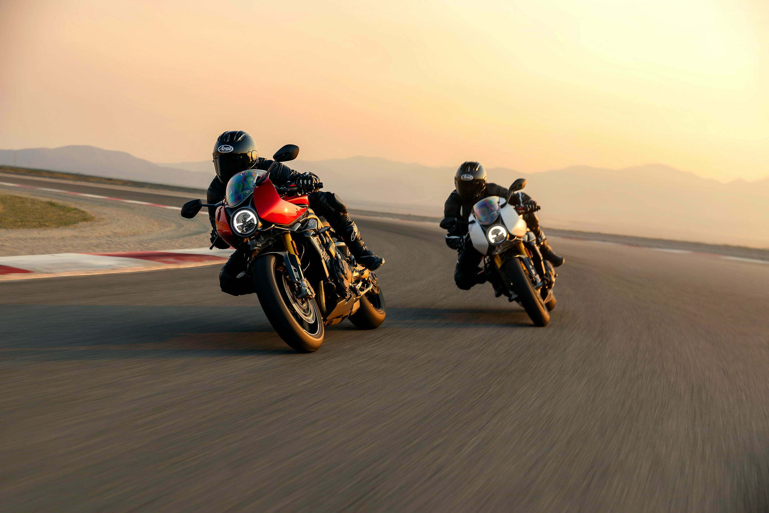 Triumph new SPEED TRIPLE 1200 RR 