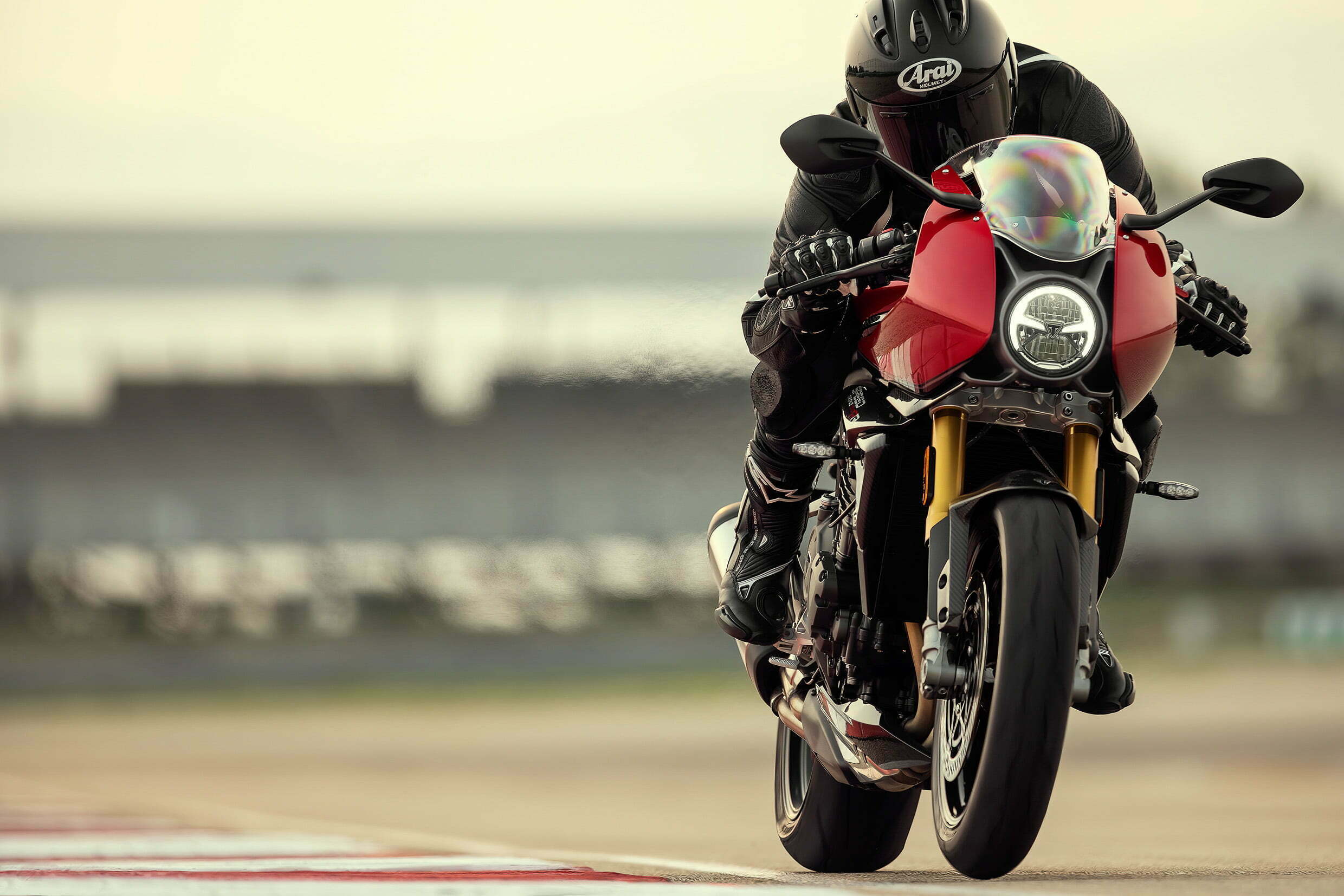 Triumph new SPEED TRIPLE 1200 RR 