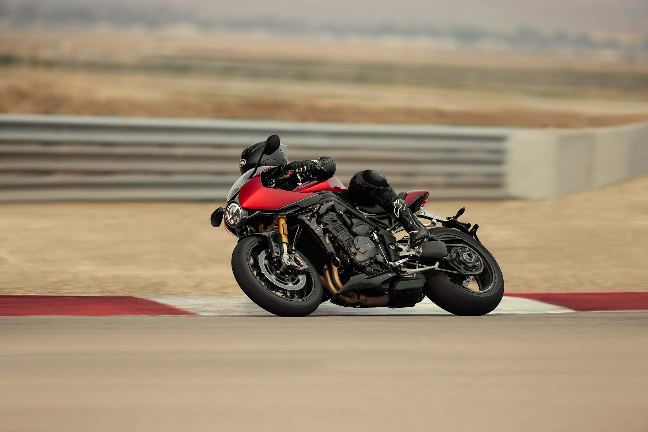 Triumph new SPEED TRIPLE 1200 RR 