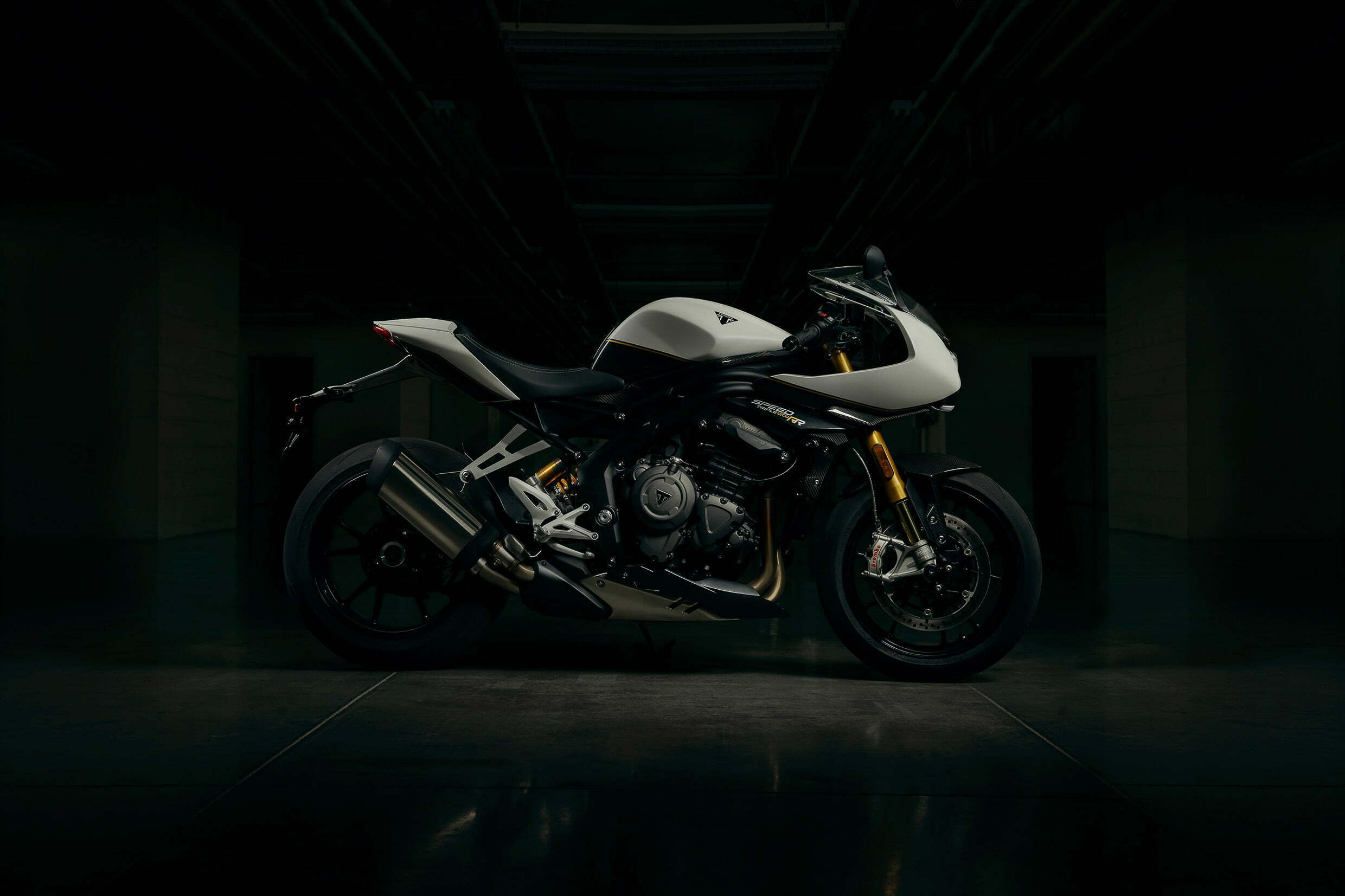 Triumph new SPEED TRIPLE 1200 RR 